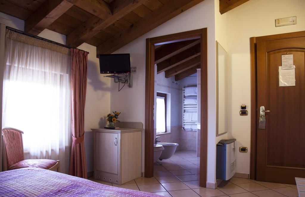 Residenza Il Giglio Bed & Breakfast Mozzecane Exterior photo