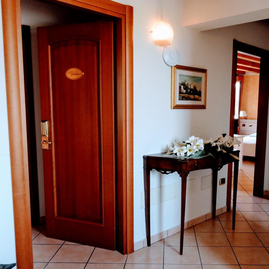 Residenza Il Giglio Bed & Breakfast Mozzecane Exterior photo