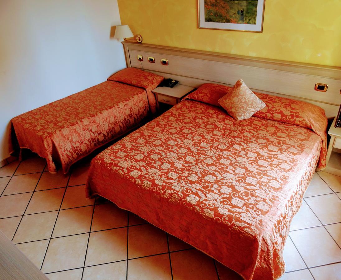 Residenza Il Giglio Bed & Breakfast Mozzecane Exterior photo